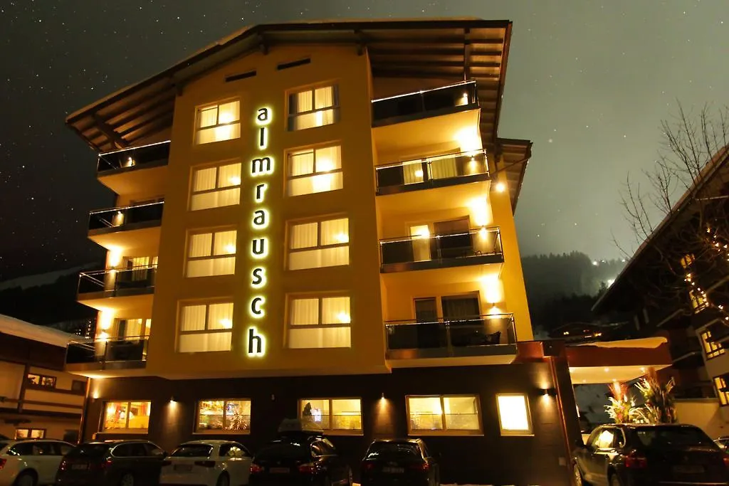 Hotel Almrausch Saalbach-Hinterglemm 4*,  Austria